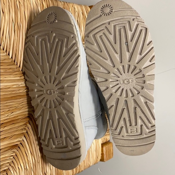 UGG Rella Frosted Gray ankle boot 1013008 size 6 - Picture 6 of 7